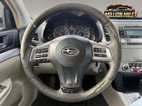 Used 2013 Subaru Outback 2.5i Premium AWD/4WD image 25