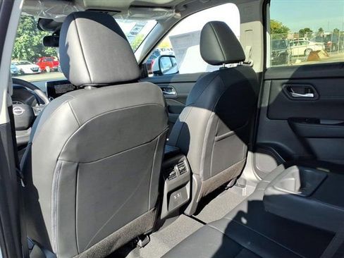 New 2026 Nissan Rogue SV w/ SV Premium Package image 28