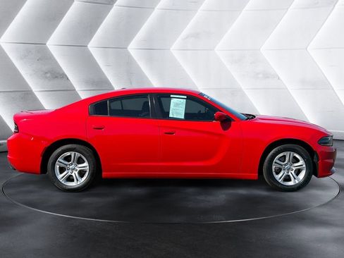 Used 2022 Dodge Charger SXT RWD image 6