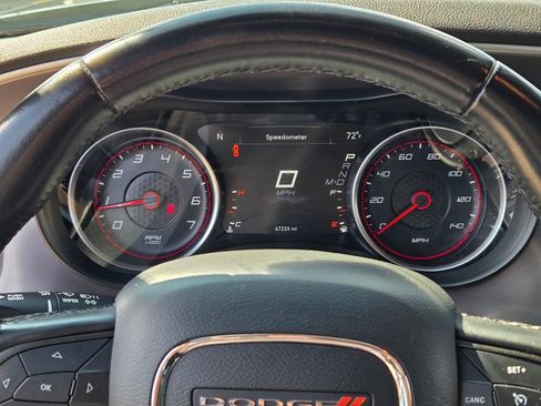 Used 2022 Dodge Charger SXT image 37
