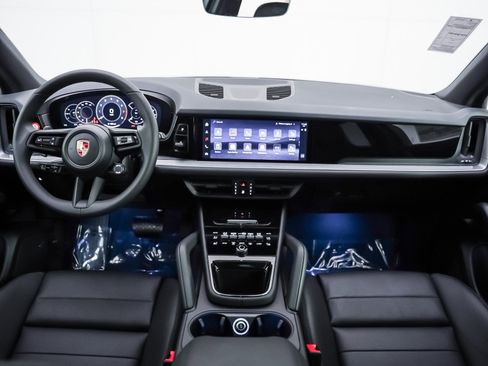 New 2026 Porsche Cayenne image 15