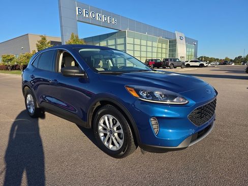 Used 2022 Ford Escape SE w/ Convenience Package image 1