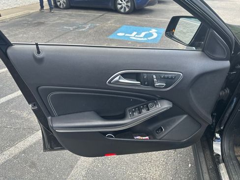 Used 2020 Mercedes-Benz GLA 250 4MATIC image 12