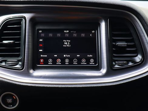 Used 2018 Dodge Challenger SXT RWD image 39