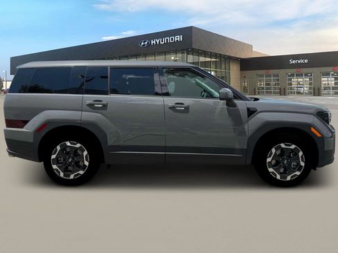 New 2026 Hyundai Santa Fe SE image 9