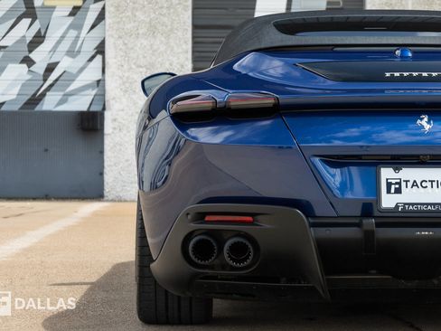 Used 2025 Ferrari Roma Spider RWD image 14