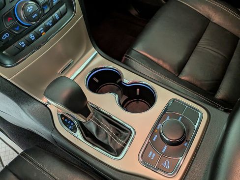 Used 2016 Jeep Grand Cherokee Limited image 30