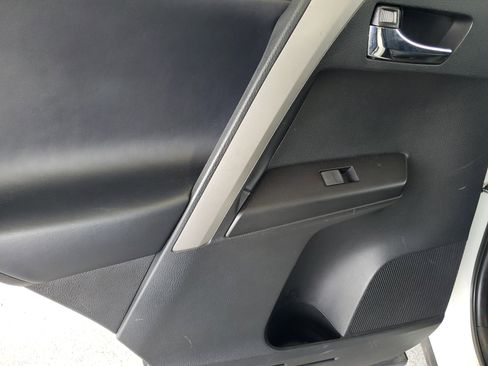 Used 2018 Toyota RAV4 XLE w/ Plus Extra Value Package FWD image 13