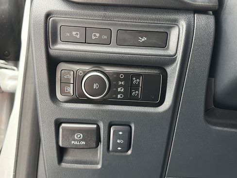 Used 2024 Ford F150 Lariat w/ Equipment Group 502A High AWD/4WD image 26