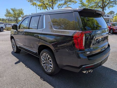 Used 2023 GMC Yukon Denali Ultimate AWD/4WD image 7