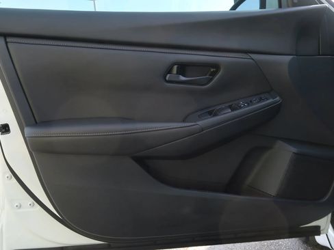 Used 2025 Nissan Sentra S FWD image 42