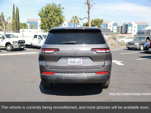 Used 2022 Jeep Grand Cherokee L Laredo w/ Luxury Tech Group I image 4