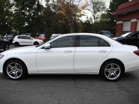 Used 2017 Mercedes-Benz E 300 image 2