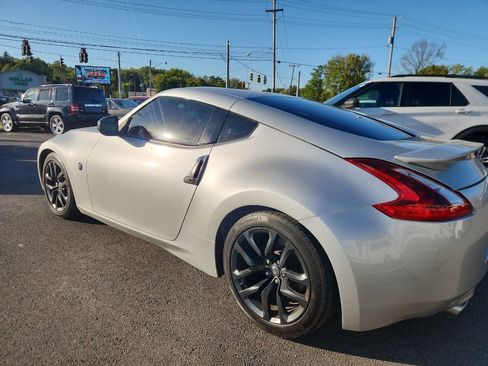 Used 2019 Nissan 370Z Coupe image 4