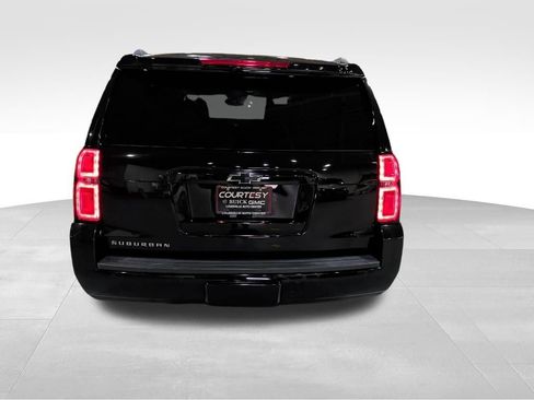 Used 2020 Chevrolet Suburban LT image 6