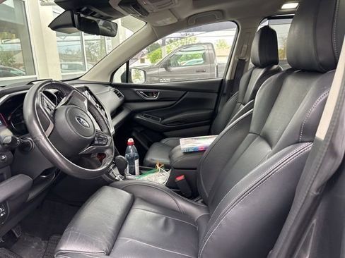 Used 2023 Subaru Ascent Limited w/ Technology Package image 8