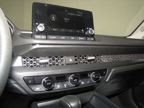 Certified 2025 Honda Accord SE image 20
