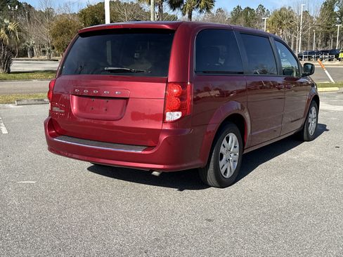 Used 2015 Dodge Grand Caravan SE w/ Quick Order Package 29E SE image 10