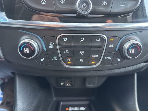 Used 2023 Chevrolet Traverse RS w/ LPO, Floor Liner Package image 36