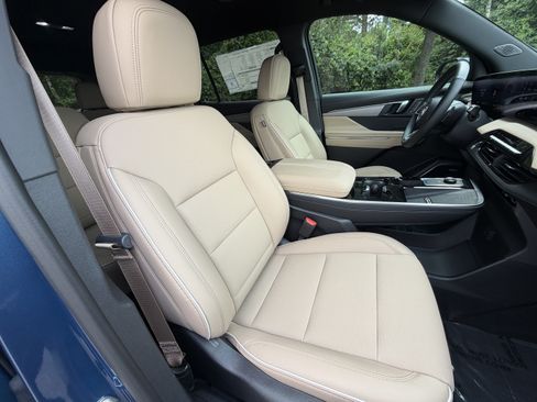 New 2026 Buick Enclave Preferred w/ Power Package FWD image 19
