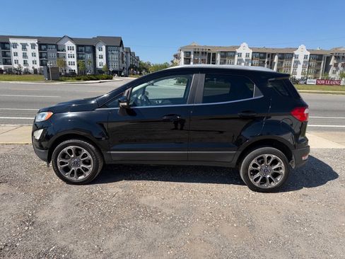 Used 2020 Ford EcoSport Titanium image 1