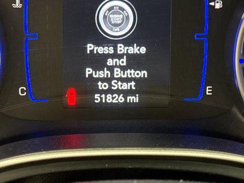 Used 2020 Chrysler Pacifica Touring w/ S Appearance Package FWD image 9