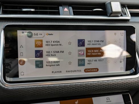 Used 2021 Land Rover Range Rover Velar R-Dynamic S AWD/4WD image 34