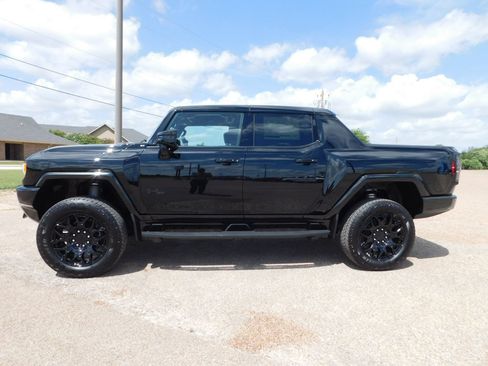 New 2025 GMC Hummer EV 3X w/ LPO, Dark Essentials Package image 19