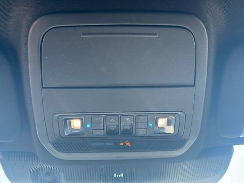 Certified 2025 Ford Explorer Platinum w/ Ultimate Package AWD/4WD image 25