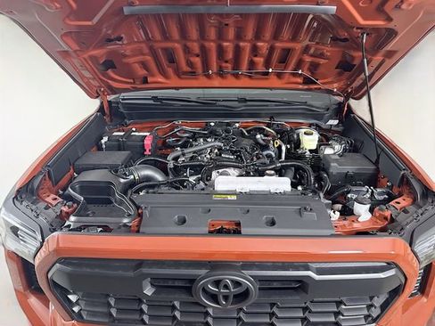 Used 2025 Toyota Tacoma TRD Off-Road image 28