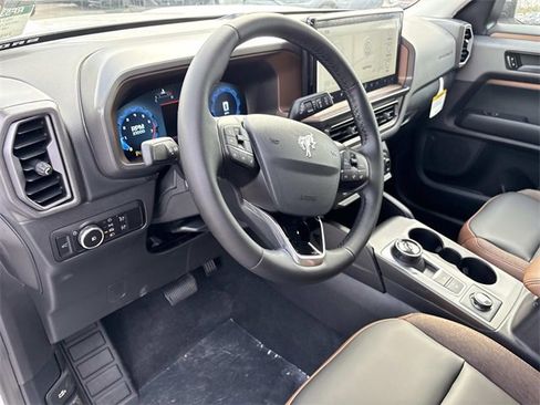 New 2025 Ford Bronco Sport Outer Banks image 24