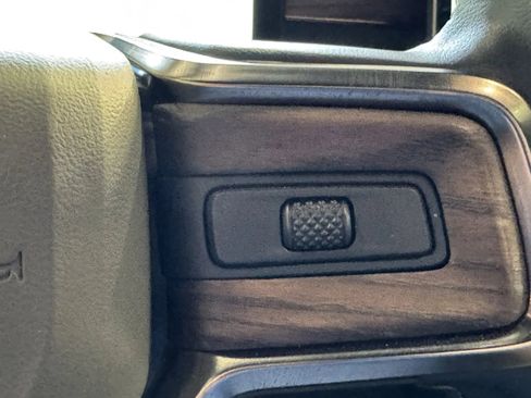 Used 2022 Rivian R1T Adventure image 18