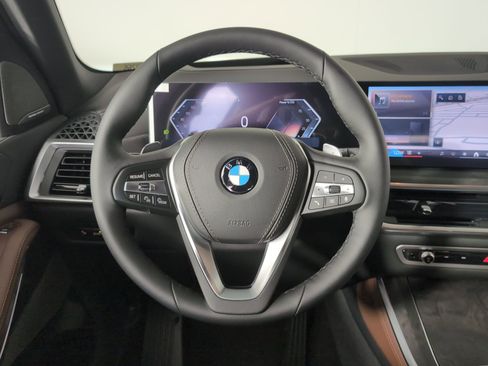 New 2026 BMW X5 sDrive40i w/ Premium Package image 13