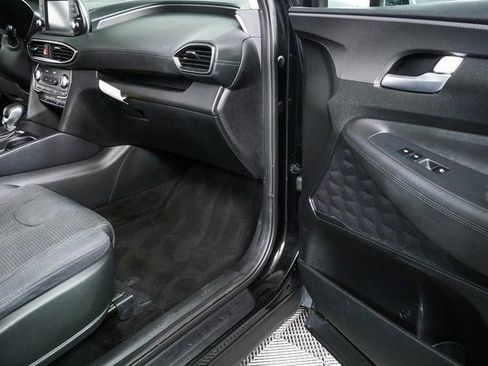 Used 2019 Hyundai Santa Fe SEL image 23