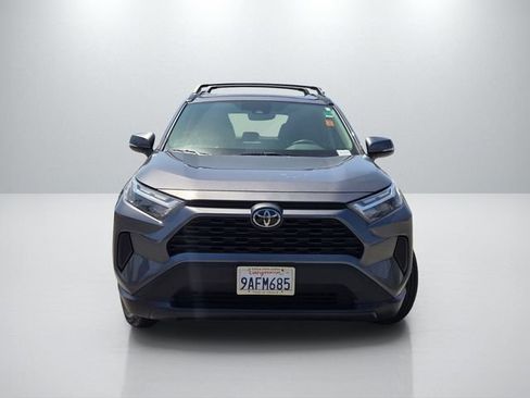 Used 2022 Toyota RAV4 XLE w/ Convenience Package AWD/4WD image 2