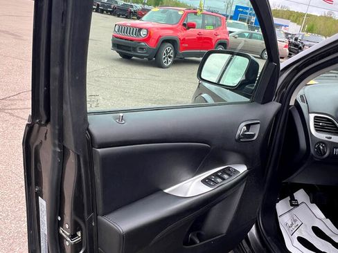 Used 2017 Dodge Journey SE image 10