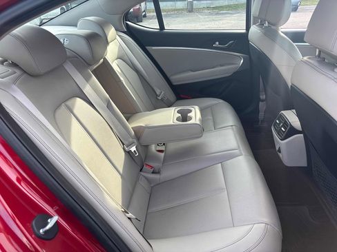 Used 2019 Genesis G70 2.0T Advanced image 26