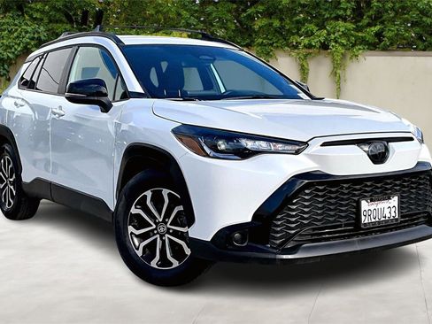 Certified 2025 Toyota Corolla Cross AWD Hybrid image 1