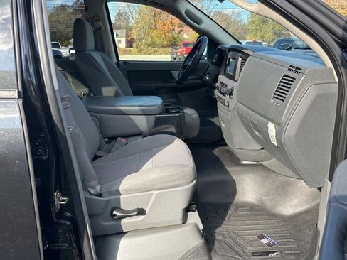 Used 2007 Dodge Ram 1500 Truck SLT image 14