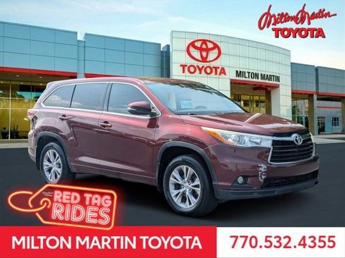 Used 2014 Toyota Highlander Plus AWD/4WD image 1