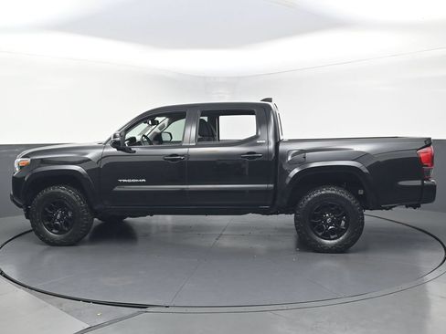 Used 2022 Toyota Tacoma SR5 w/ Technology Package RWD image 11