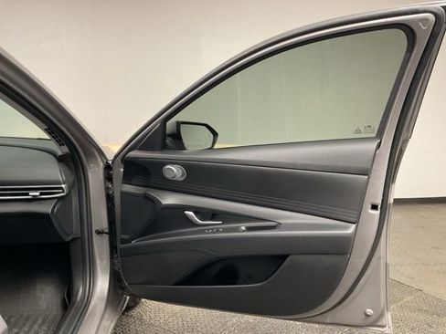 Used 2023 Hyundai Elantra Blue w/ Preferred Accessory Package image 22