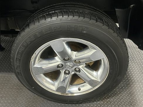 Used 2008 Dodge Ram 1500 Truck SLT image 19