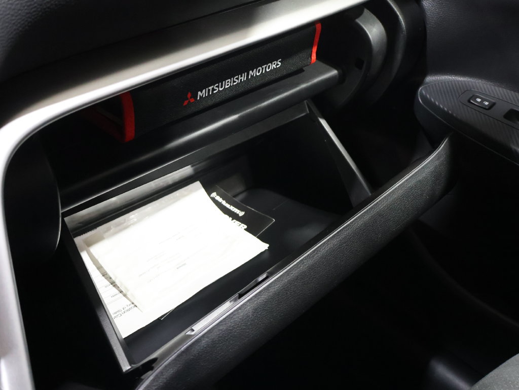 Used 2025 Mitsubishi Eclipse Cross SE AWD/4WD image 37