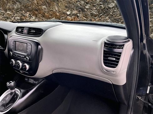 Used 2019 Kia Soul image 10