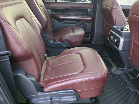 Used 2023 Ford Expedition Max Limited image 21