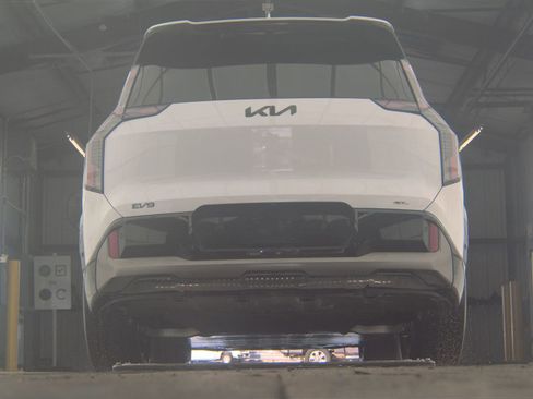 Used 2025 Kia EV9 GT-Line image 7