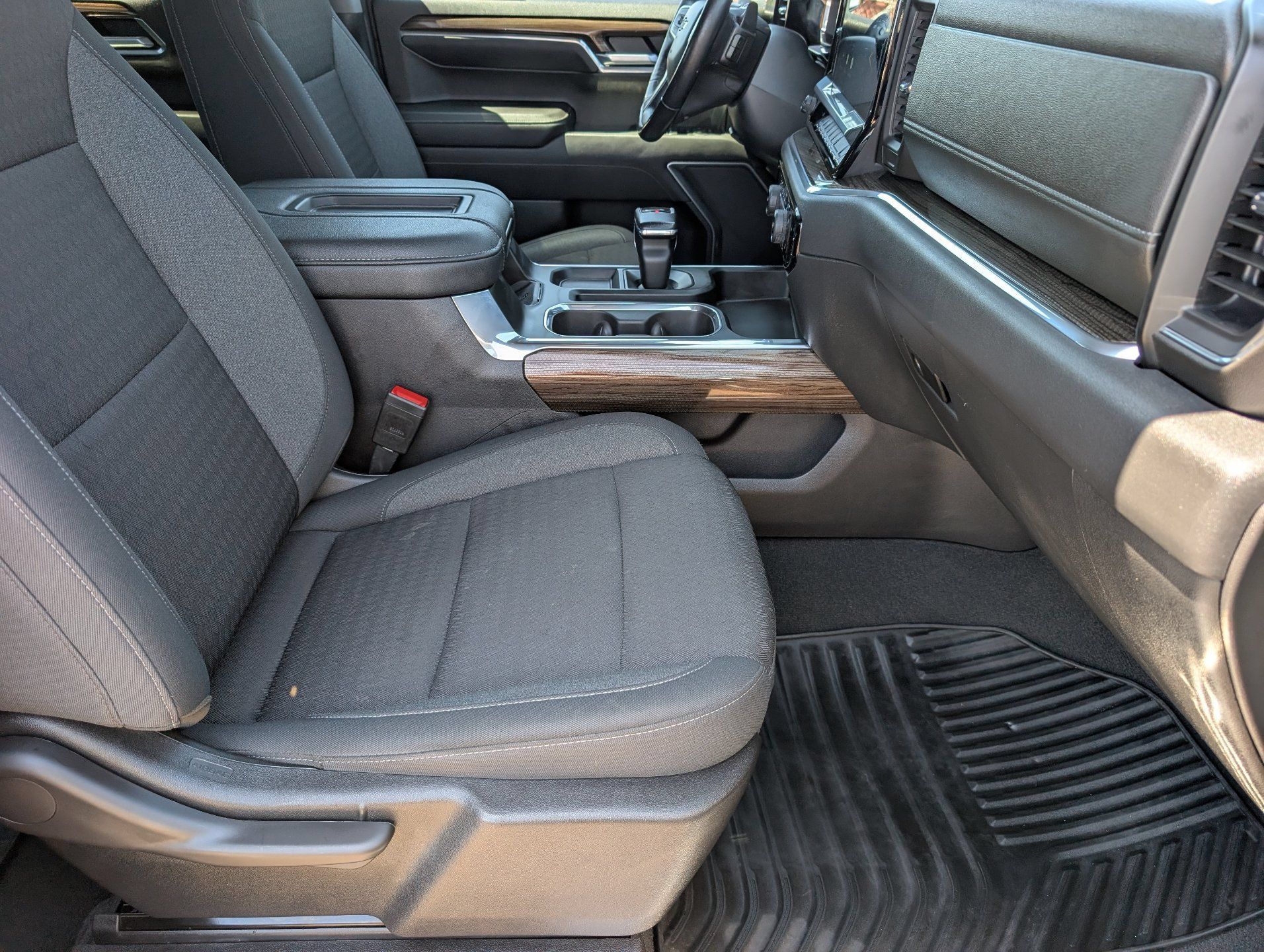 Certified 2022 Chevrolet Silverado 1500 RST AWD/4WD image 12