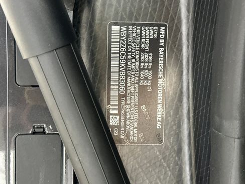 Used 2019 BMW i8 Roadster AWD/4WD image 23