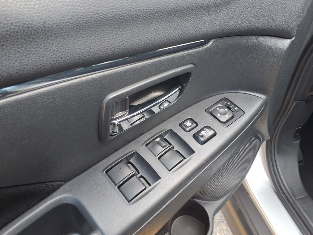 Used 2024 Mitsubishi Outlander Sport ES AWD/4WD image 21